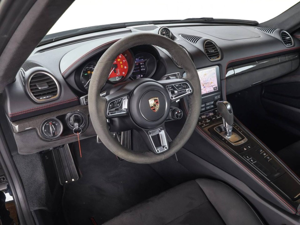 Porsche 718 Cayman GTS - foto 9