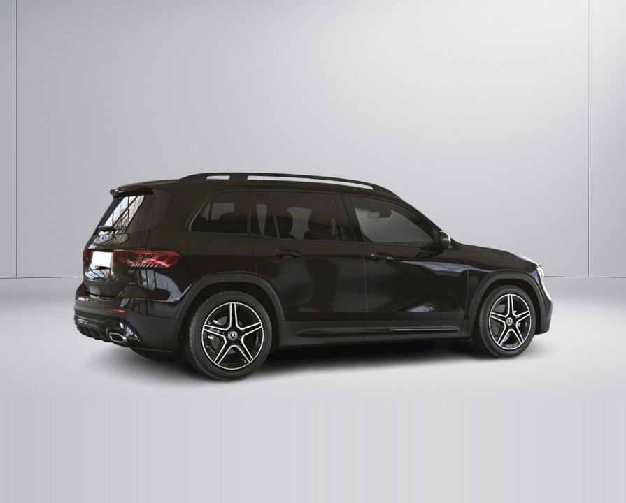 Mercedes-Benz GLB 200 4MATIC AMG (4)