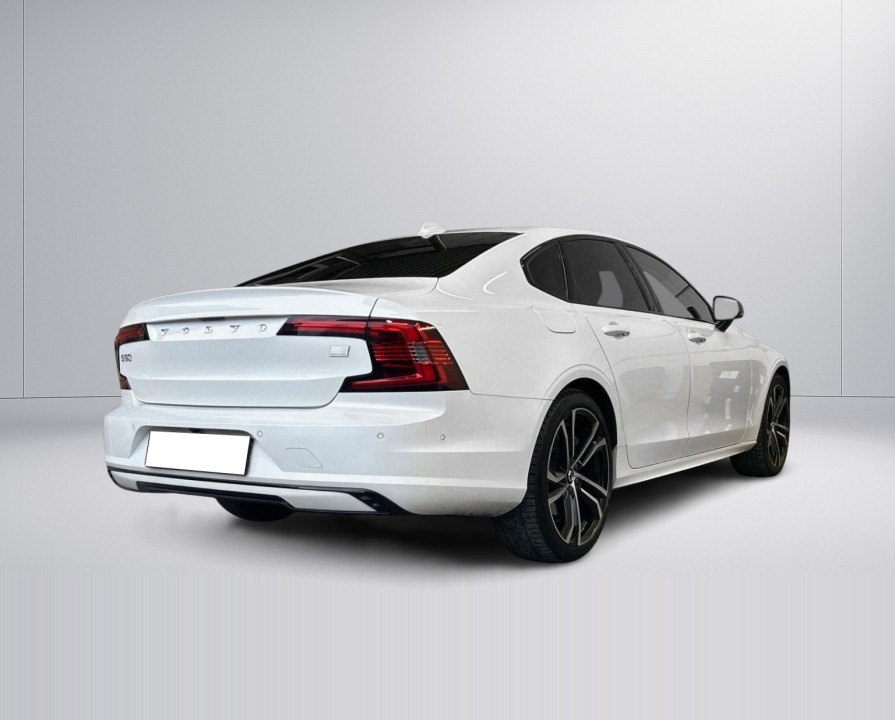 Volvo S90 Recharge T8 Plus Dark (3)