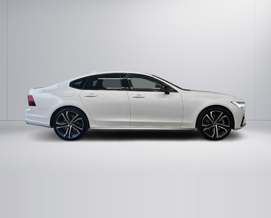 Volvo S90 Recharge T8 Plus Dark (2)