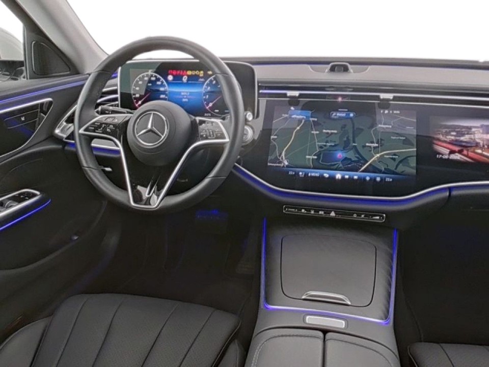 Mercedes-Benz E 200 - foto 6