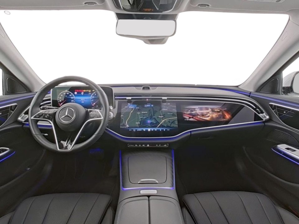 Mercedes-Benz E 200 - foto 7