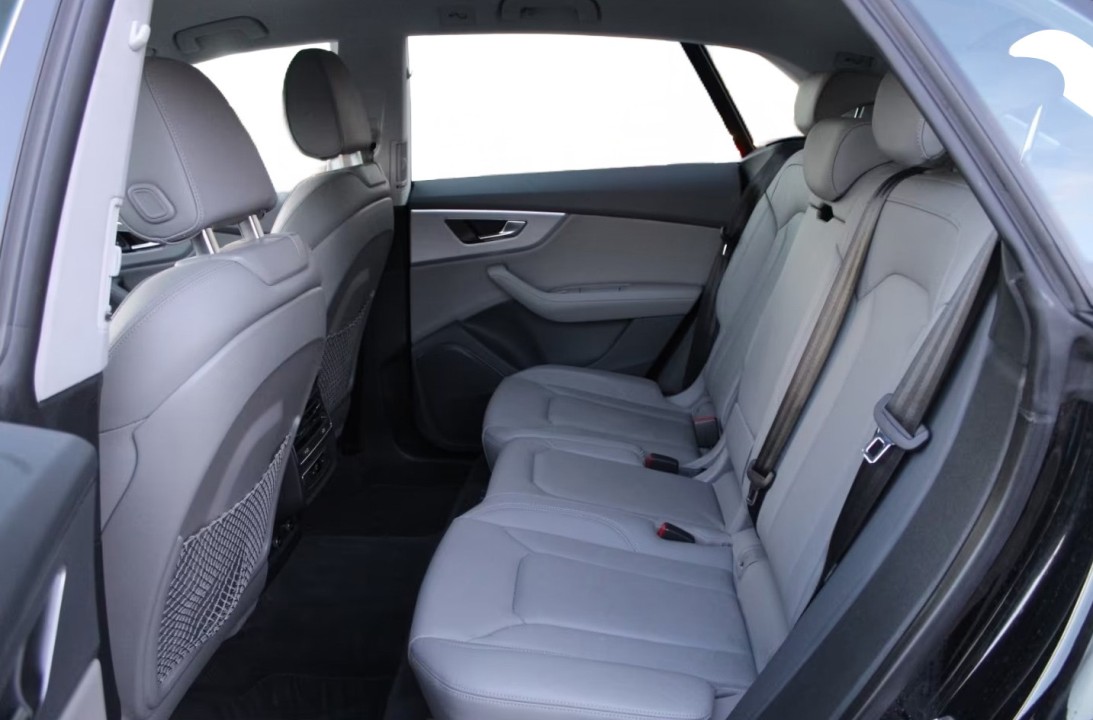 Audi Q8 55 TFSIe Quattro S-Line - foto 17