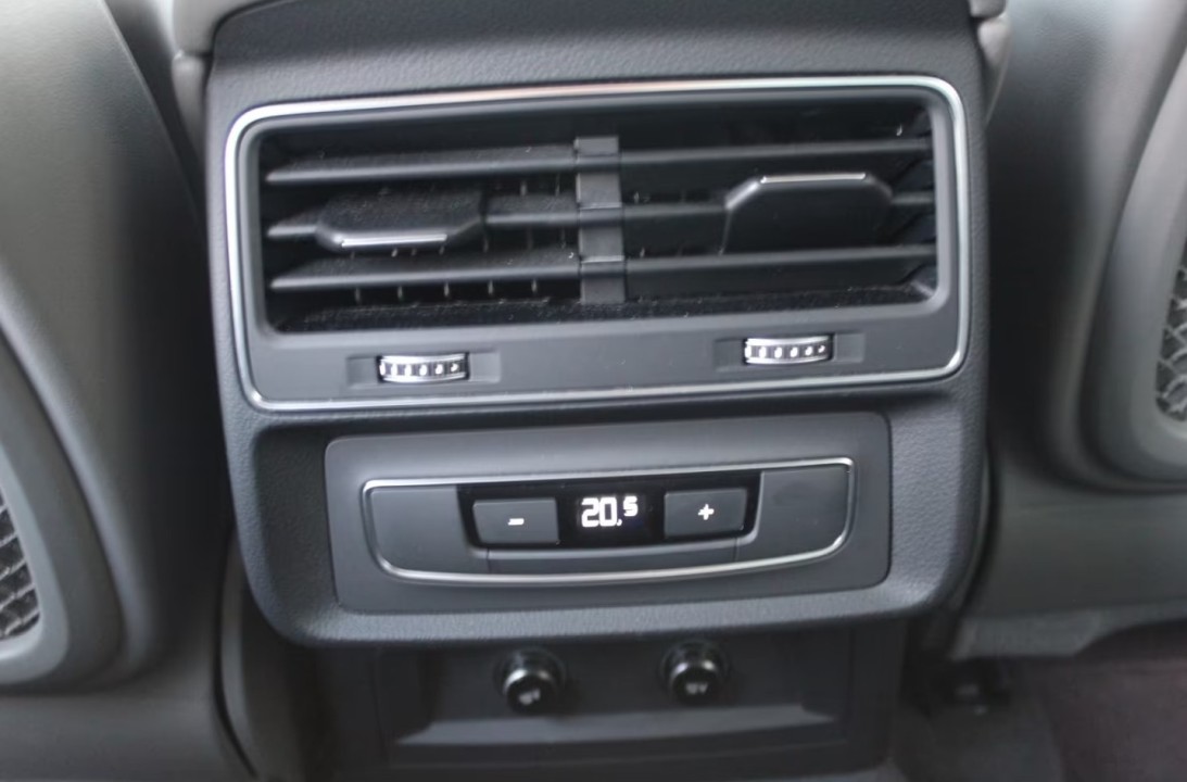 Audi Q8 55 TFSIe Quattro S-Line - foto 16