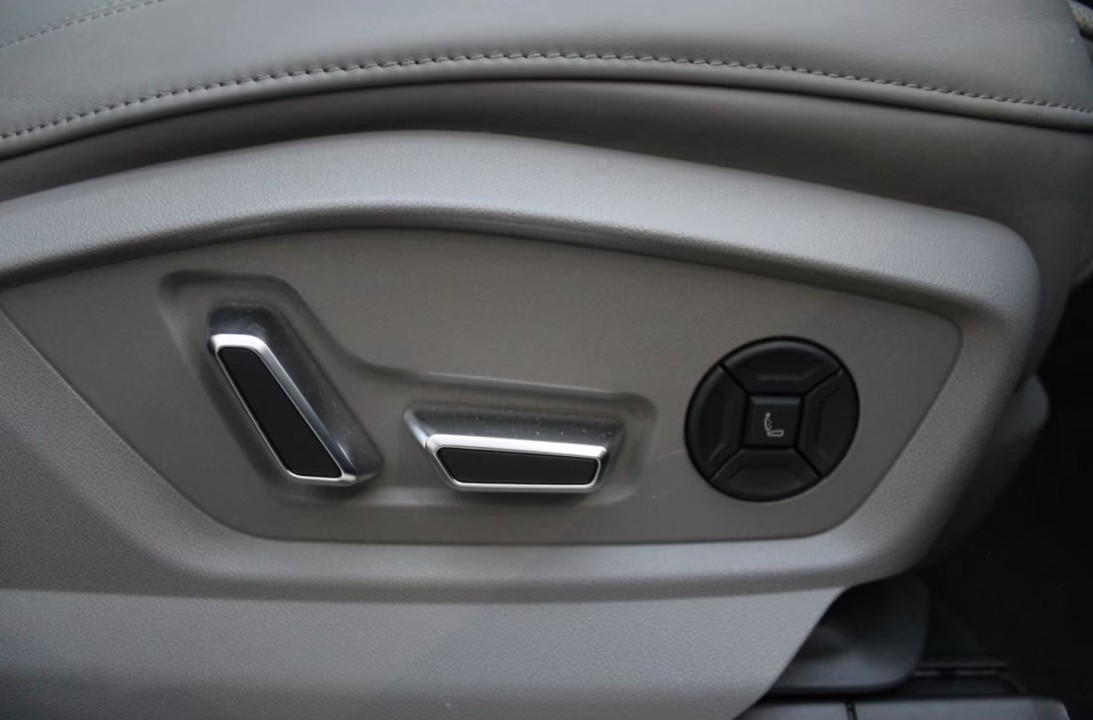 Audi Q8 55 TFSIe Quattro S-Line - foto 20