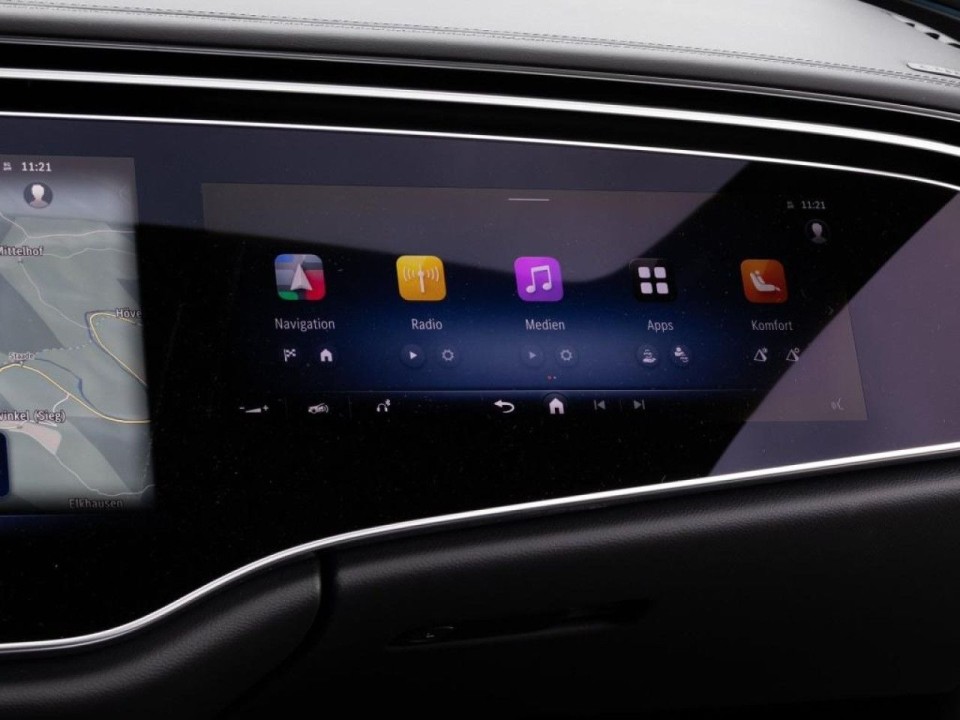 Mercedes-Benz E 200 4MATIC AMG - foto 17