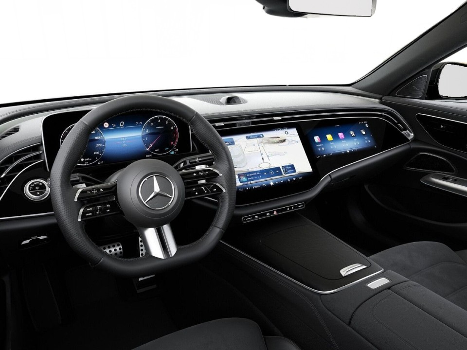 Mercedes-Benz E 200 4MATIC AMG - foto 11