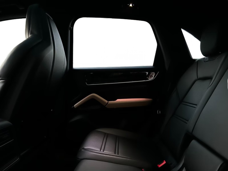 Porsche Cayenne E-Hybrid - foto 12