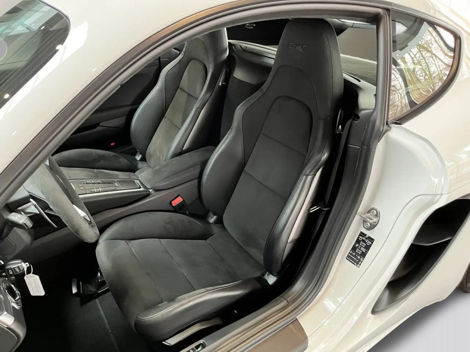 Porsche 718 Cayman GTS - foto 14