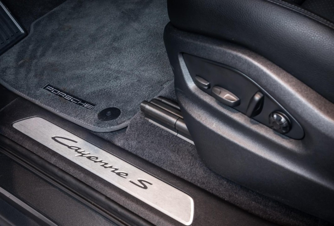 Porsche Cayenne S - foto 17