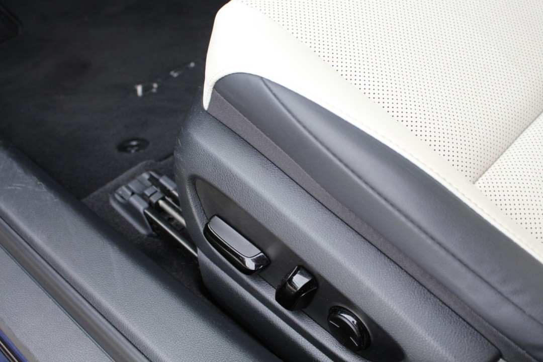 Lexus Seria ES 300h - foto 11