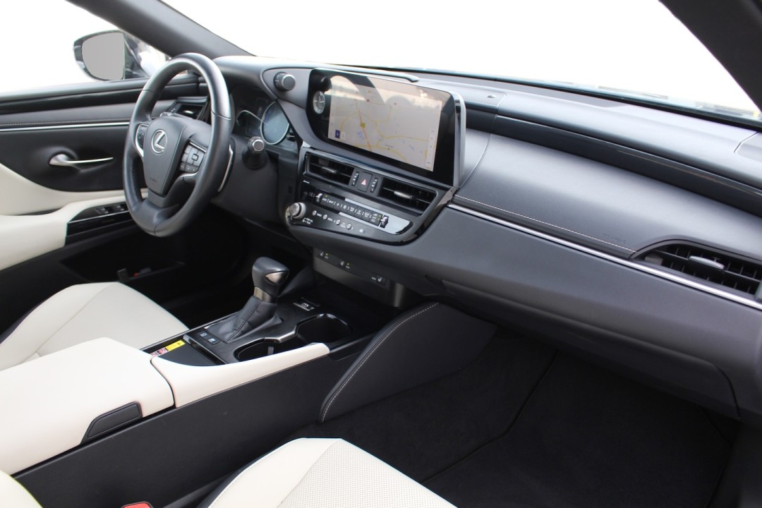 Lexus Seria ES 300h - foto 10