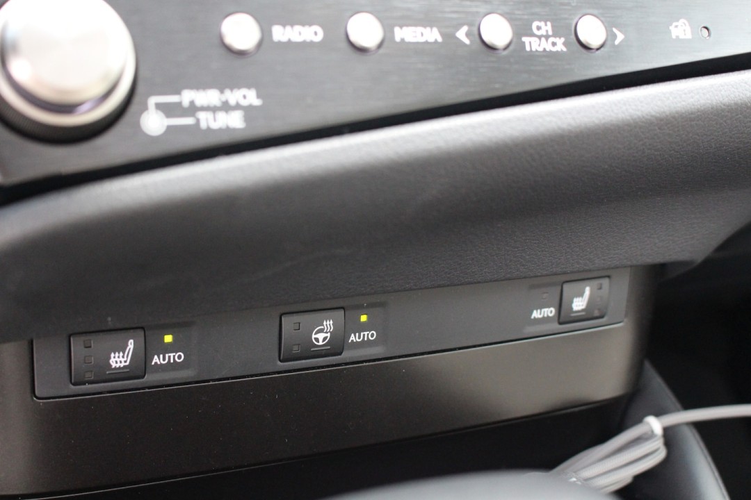 Lexus Seria ES 300h - foto 18