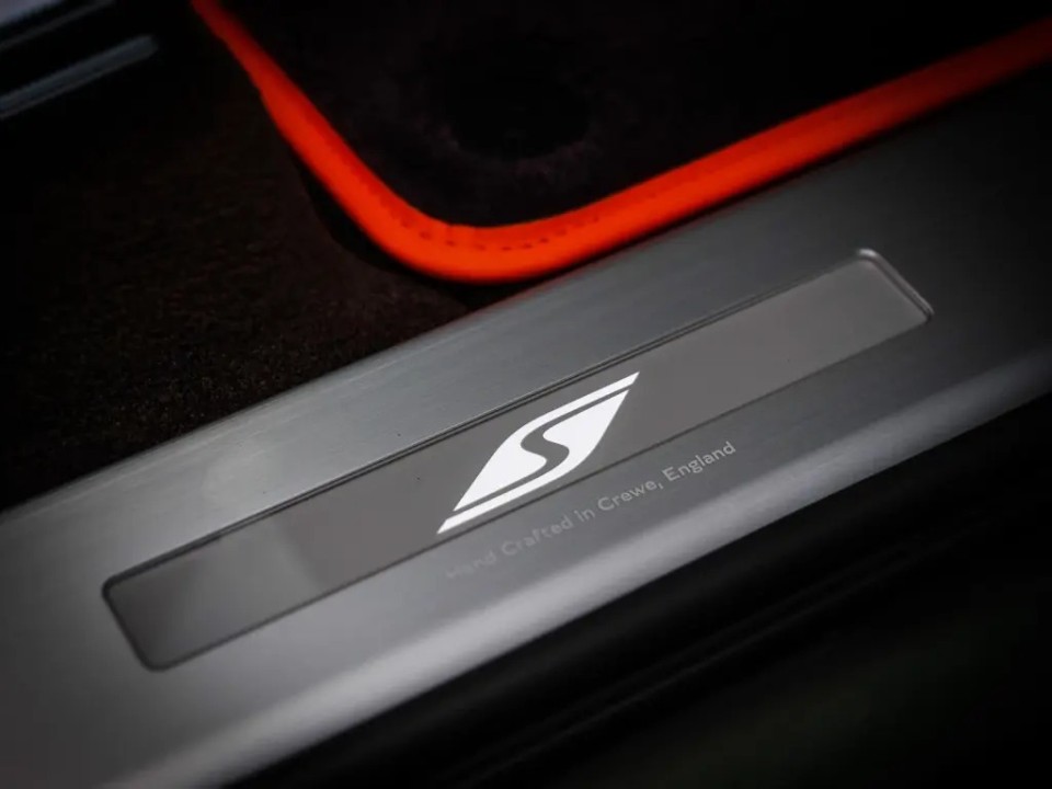 Bentley Bentayga S V8 - foto 21