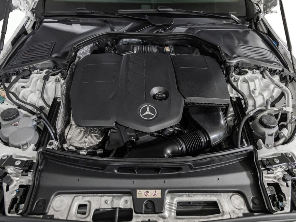 Mercedes-Benz C 300de AMG - foto 15
