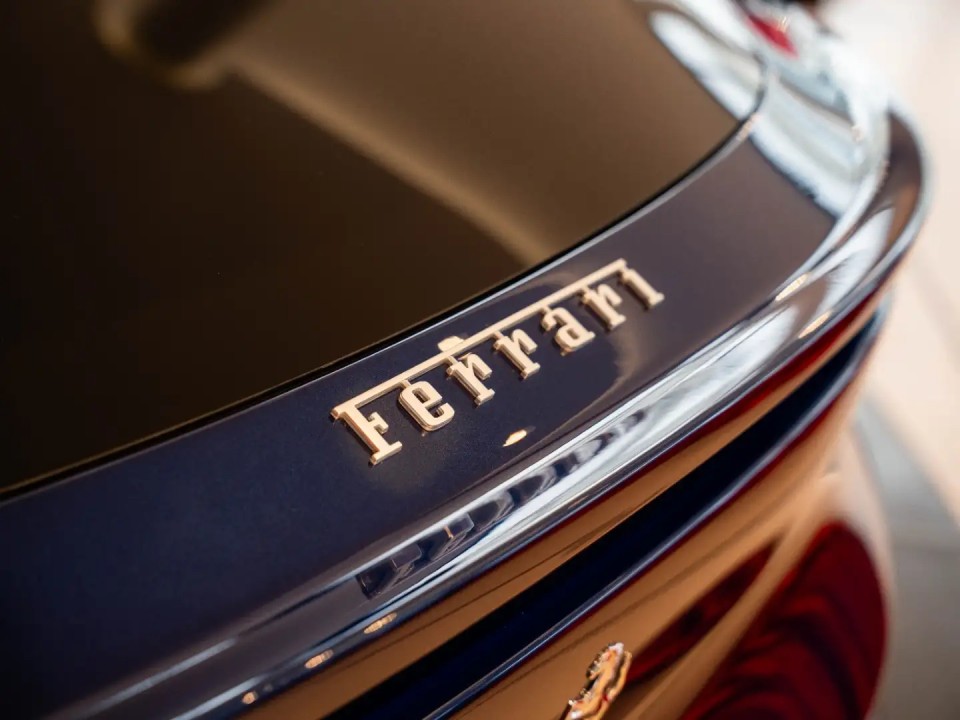 Ferrari Purosangue - foto 11