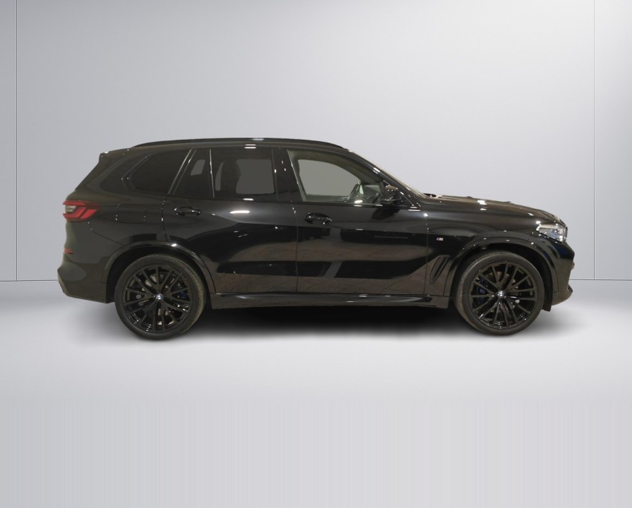BMW X5 xDrive30d M-Sport (2)