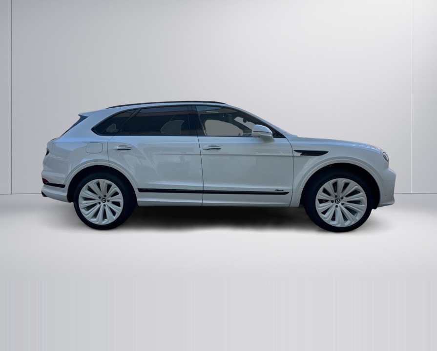 Bentley Bentayga Azure V8 (2)