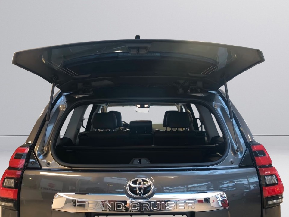 Toyota Land Cruiser Executive - foto 18