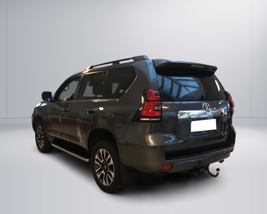 Toyota Land Cruiser Executive (4)