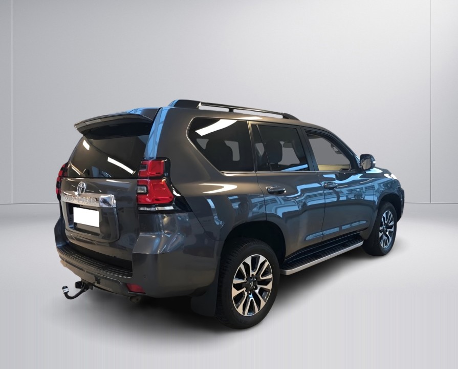 Toyota Land Cruiser Executive (3)