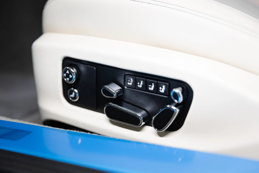 Bentley Continental GT Azure V8 - foto 31