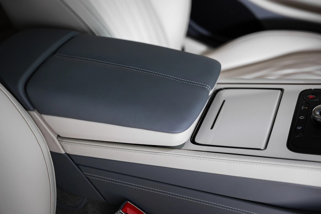 Bentley Continental GT Azure V8 - foto 27