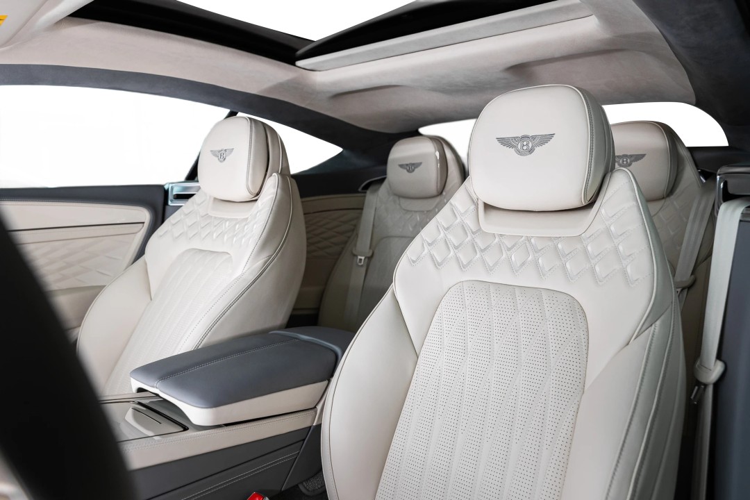 Bentley Continental GT Azure V8 - foto 9