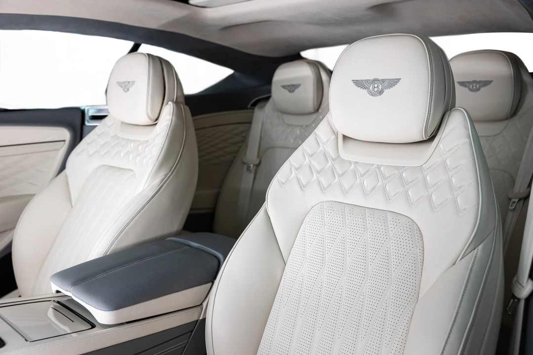 Bentley Continental GT Azure V8 - foto 13