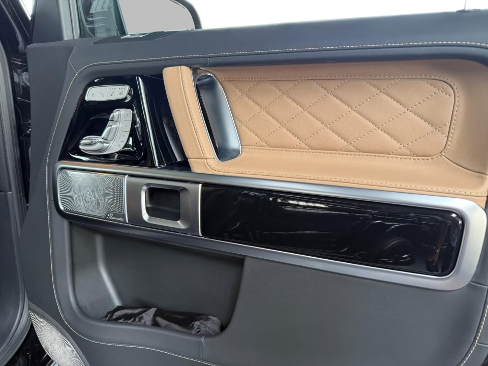 Mercedes-Benz G 63 AMG - foto 31