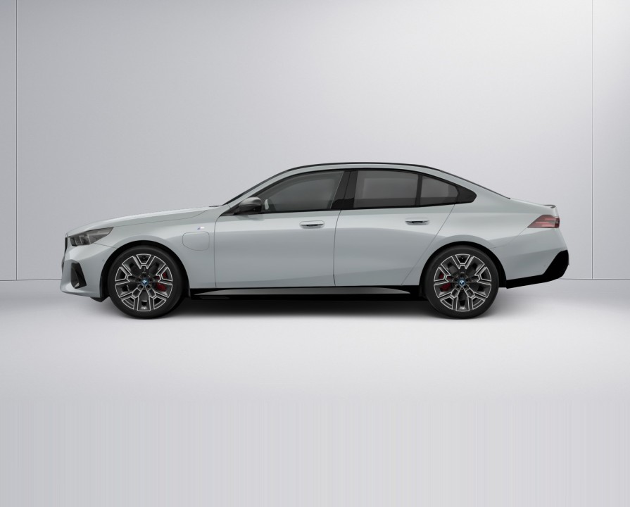 BMW Seria 5 xDrive530e (4)