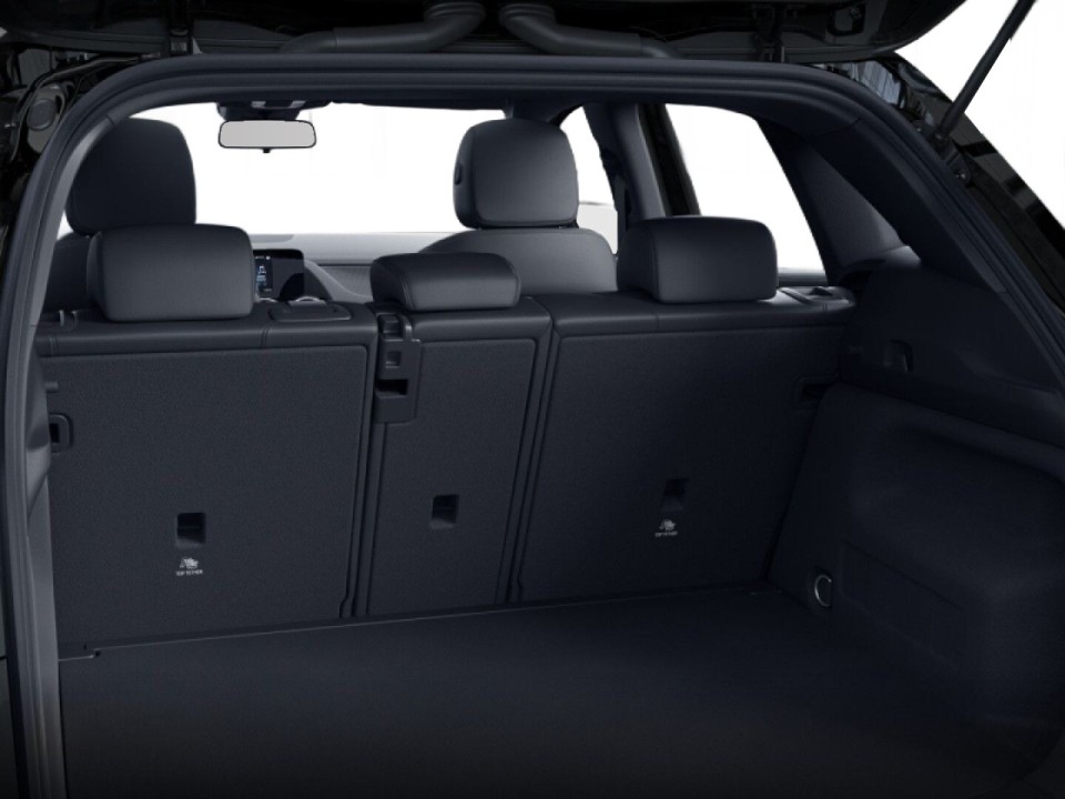 Mercedes-Benz GLA 180 - foto 18