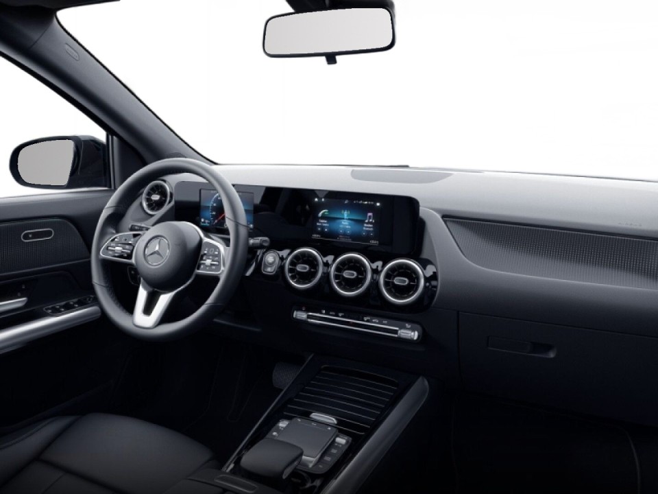 Mercedes-Benz GLA 180 - foto 15