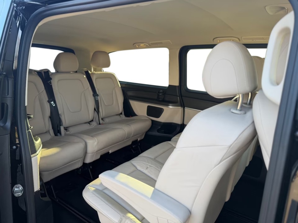 Mercedes-Benz V 300d 4MATIC - foto 18