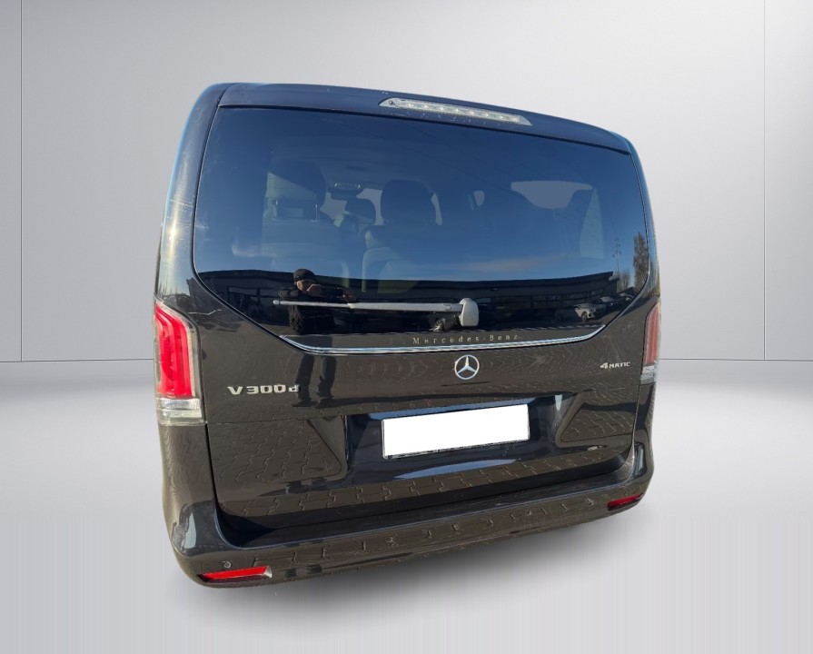 Mercedes-Benz V 300d 4MATIC (4)