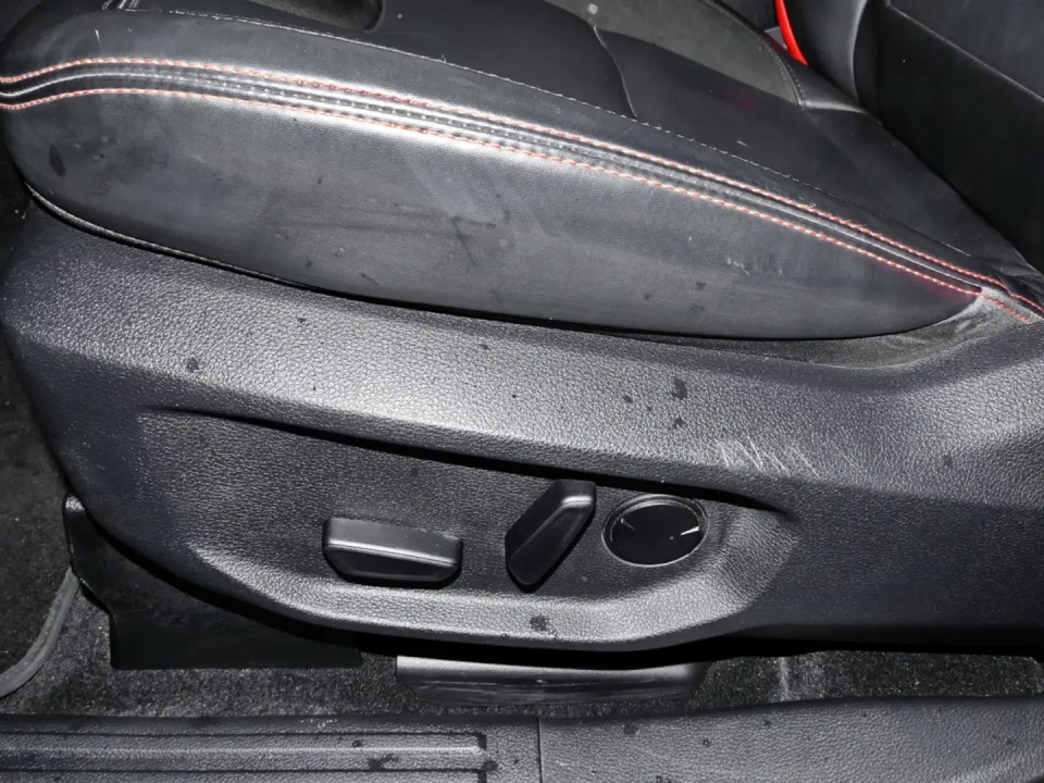 Ford Raptor - foto 10