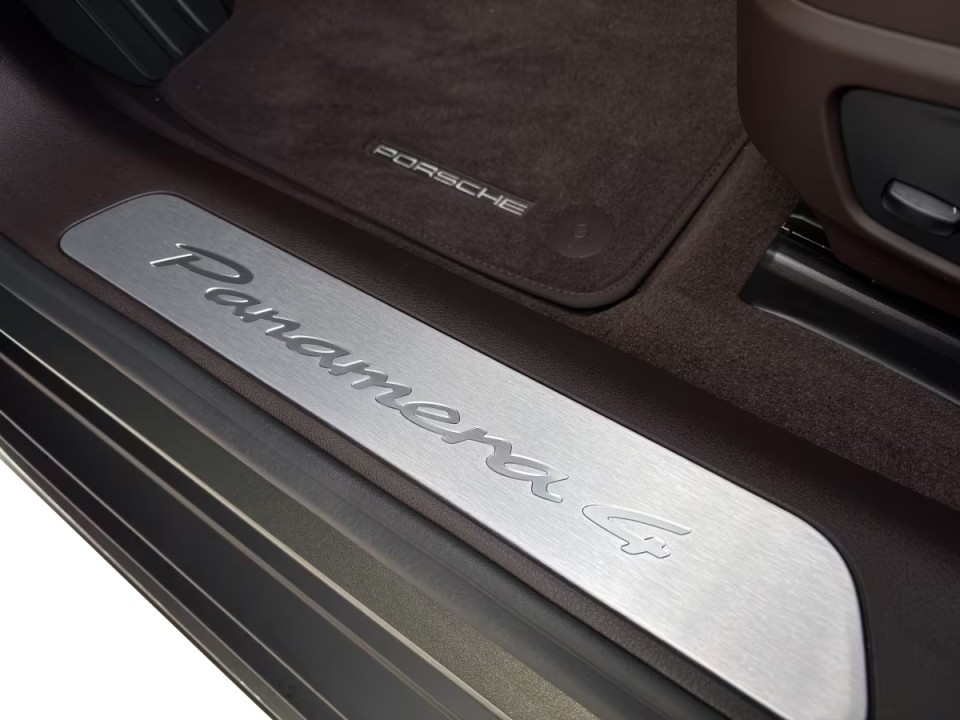 Porsche Panamera 4 E-Hybrid - foto 24