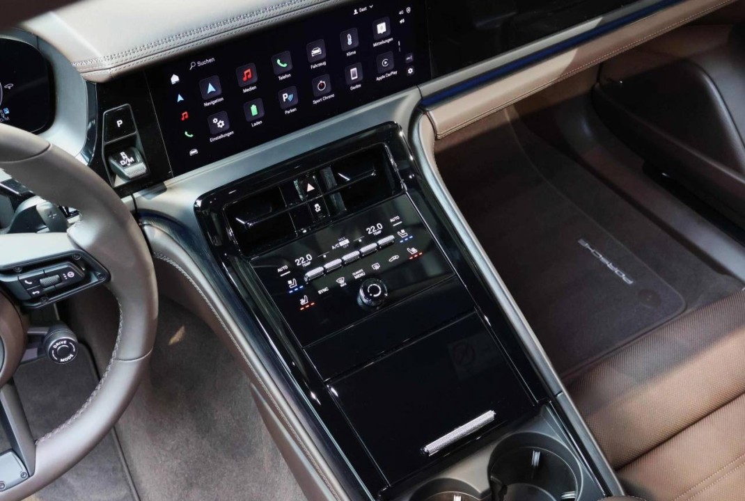 Porsche Panamera 4 E-Hybrid - foto 14