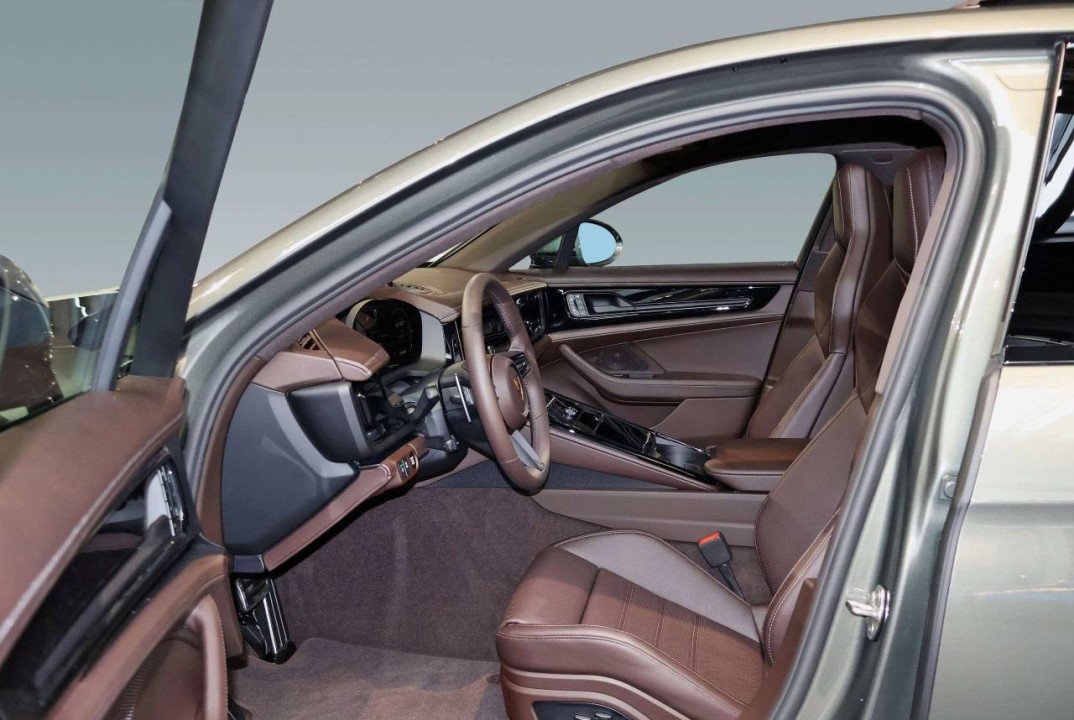 Porsche Panamera 4 E-Hybrid - foto 7