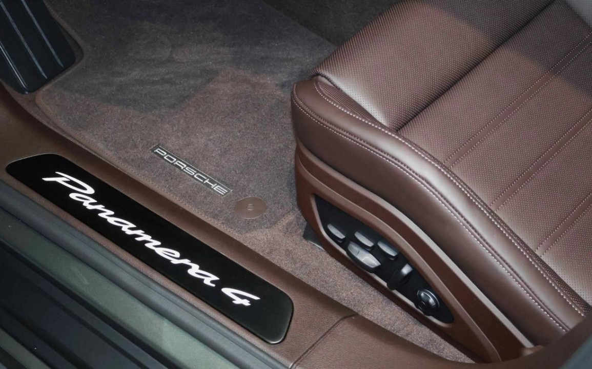 Porsche Panamera 4 E-Hybrid - foto 22