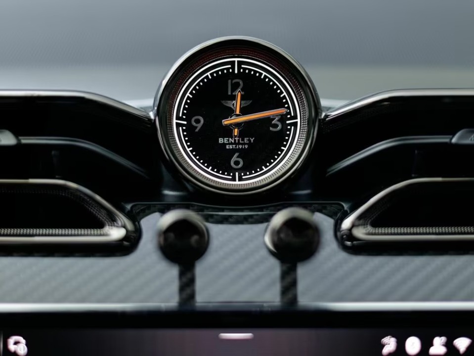 Bentley Bentayga - foto 18