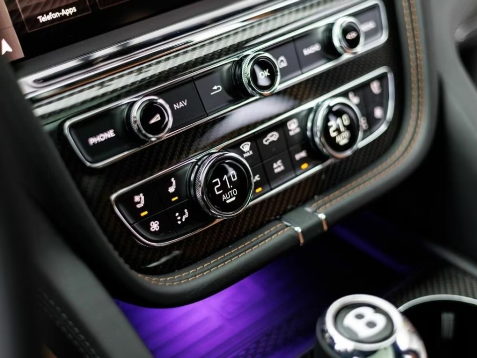 Bentley Bentayga - foto 16