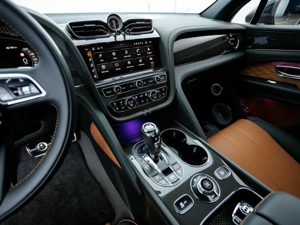 Bentley Bentayga - foto 14