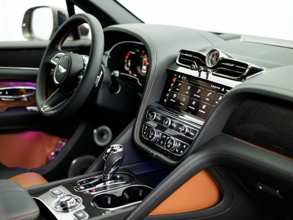 Bentley Bentayga - foto 8