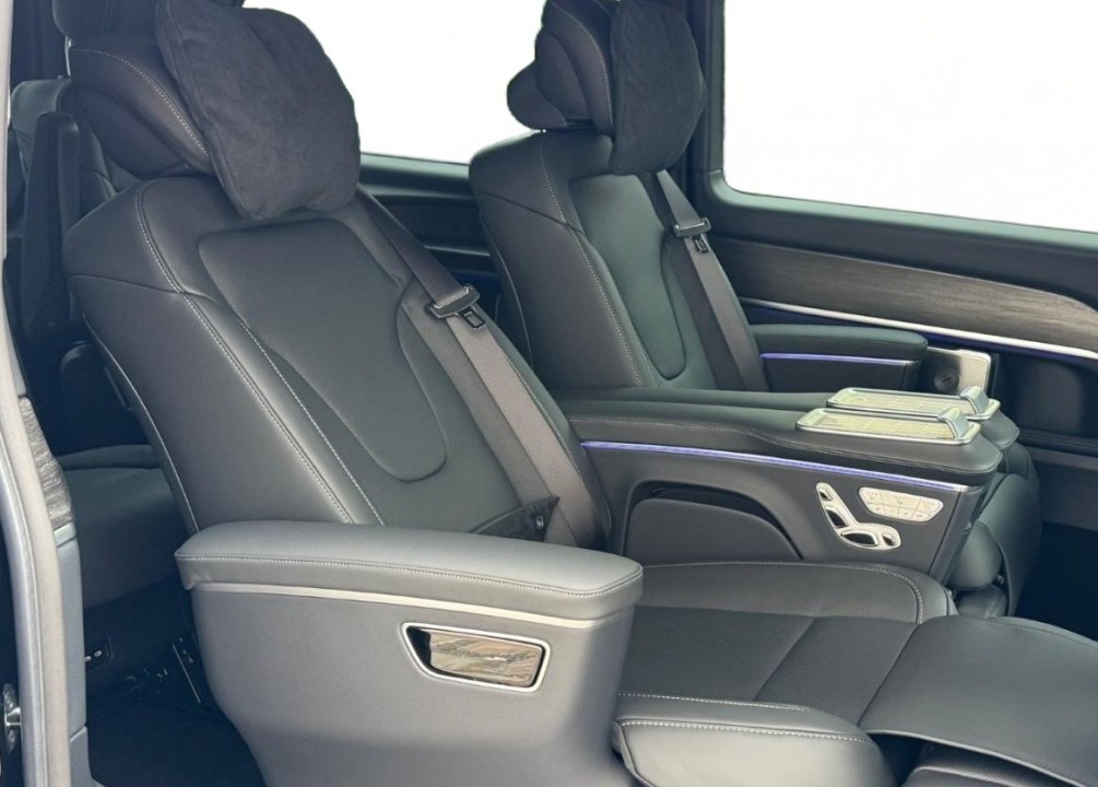 Mercedes-Benz V 300d 4MATIC AMG - foto 10