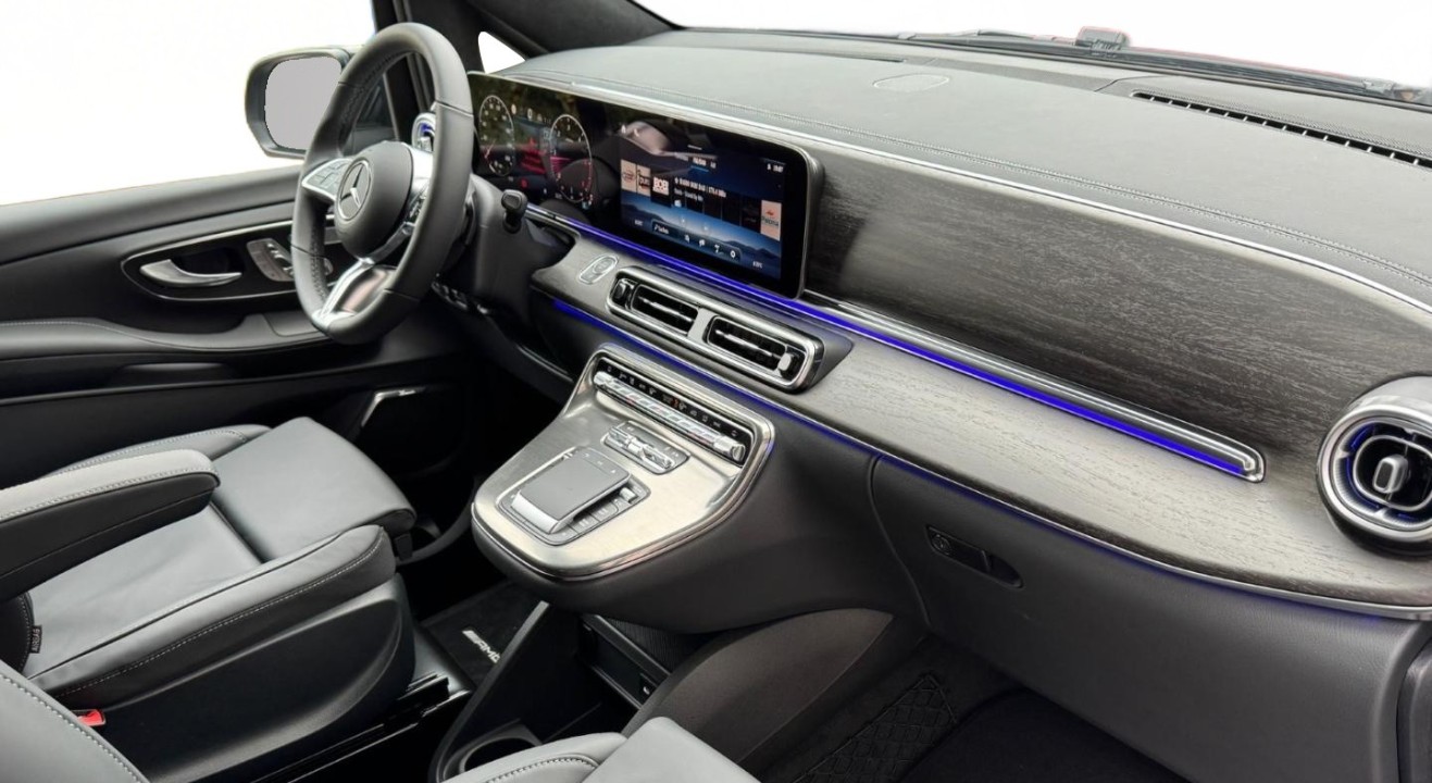 Mercedes-Benz V 300d 4MATIC AMG - foto 16