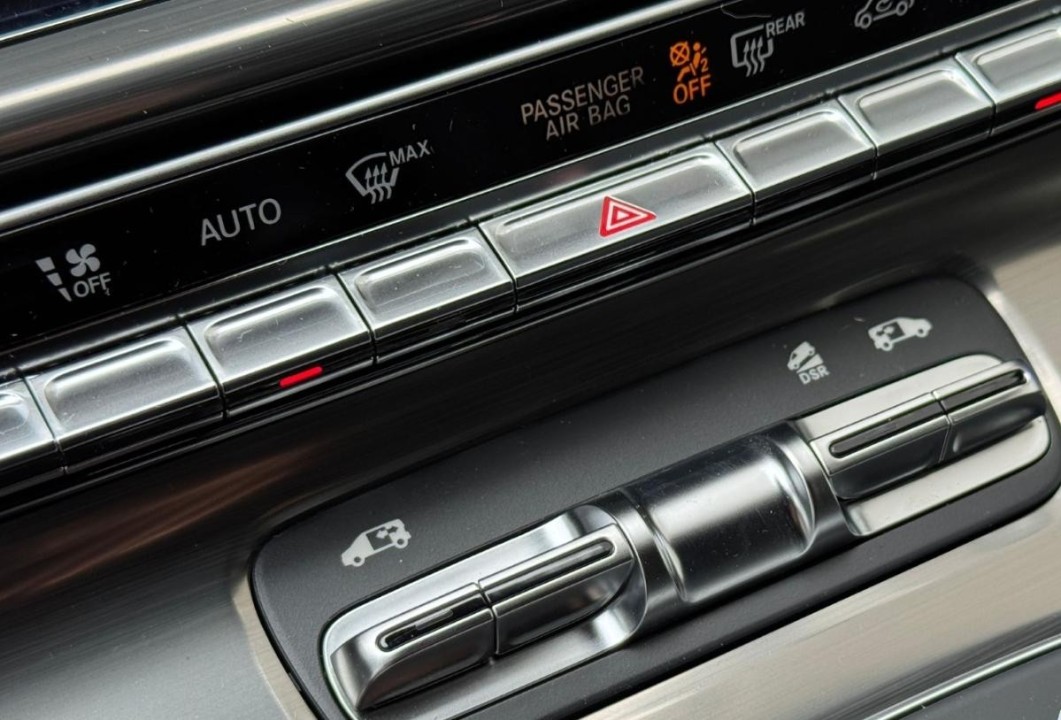 Mercedes-Benz V 300d 4MATIC AMG - foto 23