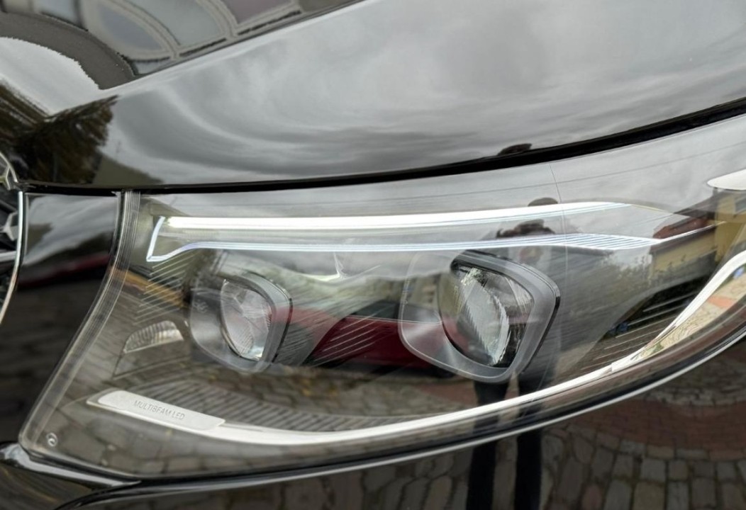 Mercedes-Benz V 300d 4MATIC AMG - foto 28