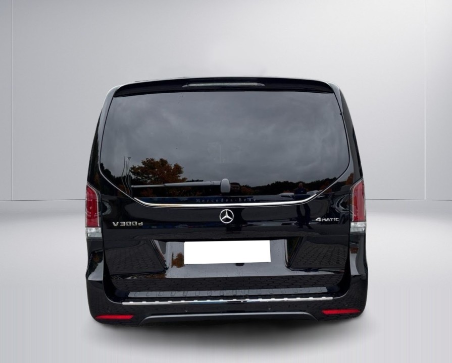 Mercedes-Benz V 300d 4MATIC Long Exclusive (4)