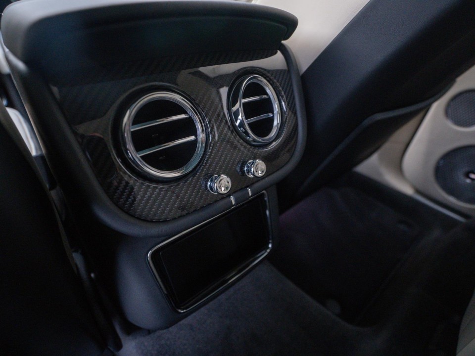 Bentley Bentayga Speed - foto 28